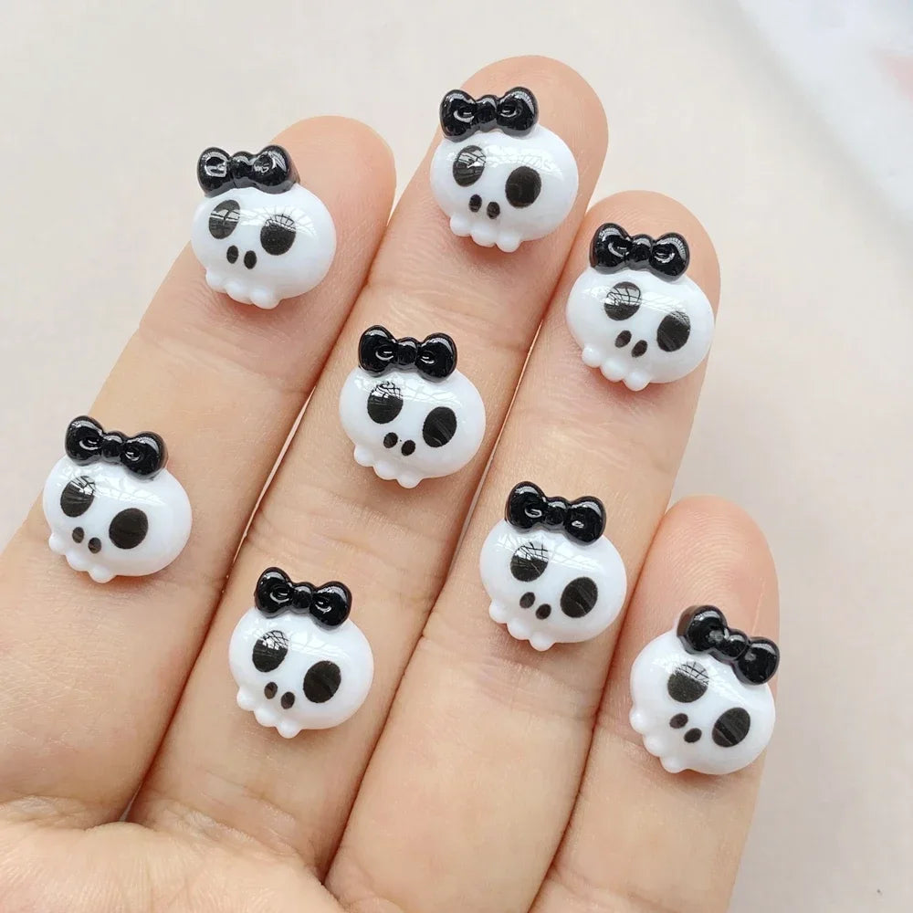 20pcs Resin Mini Colorful Painted Bat Pumpkin Skull Ghost Cat Figurines Flat back Scrapbook DIY Halloween Decor Nail Art Crafts