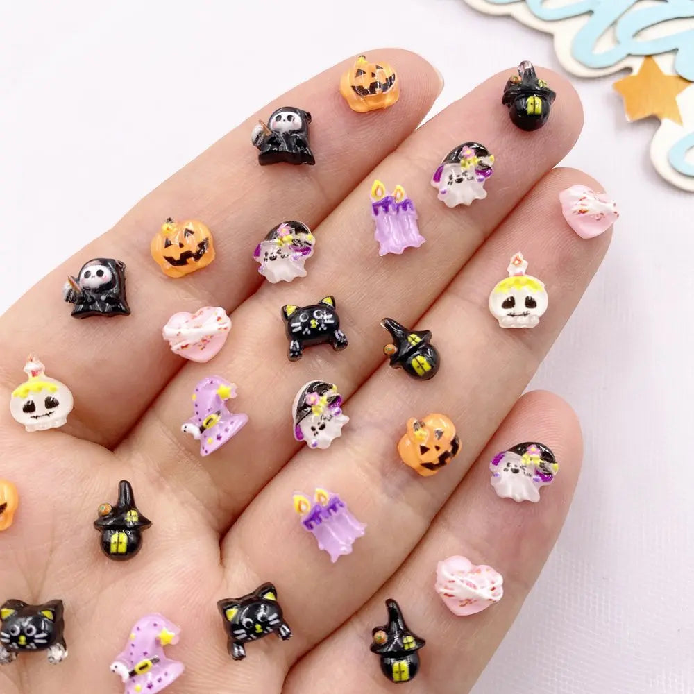 100pcs Resin Mini Colorful Cartoon Skull Pumpkin Bandage Love Flat back Rhinestone Nail Art Halloween Decor DIY Scrapbook Crafts