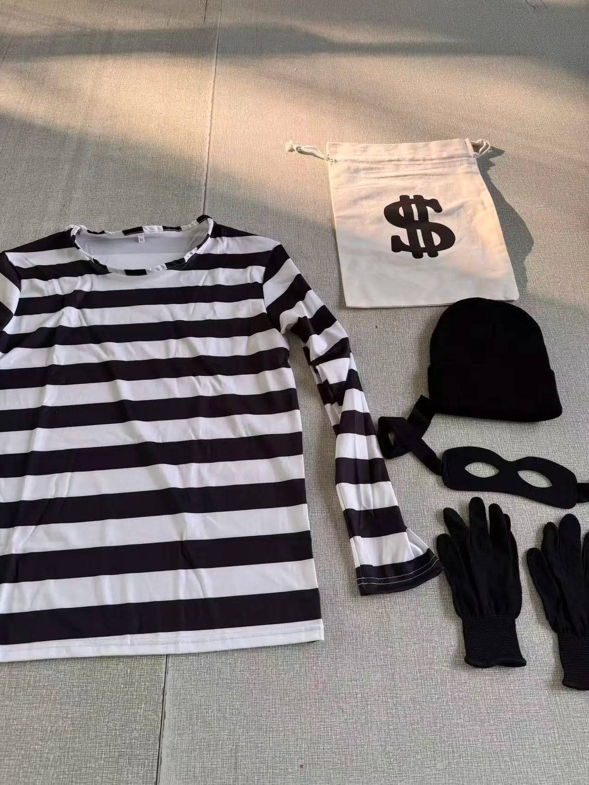 Adults Thief Cosplay Costume for Halloween Long Sleeved Striped T-shirt Canvas Bag Gloves Eye Mask Knitted Hat Outfit for Party